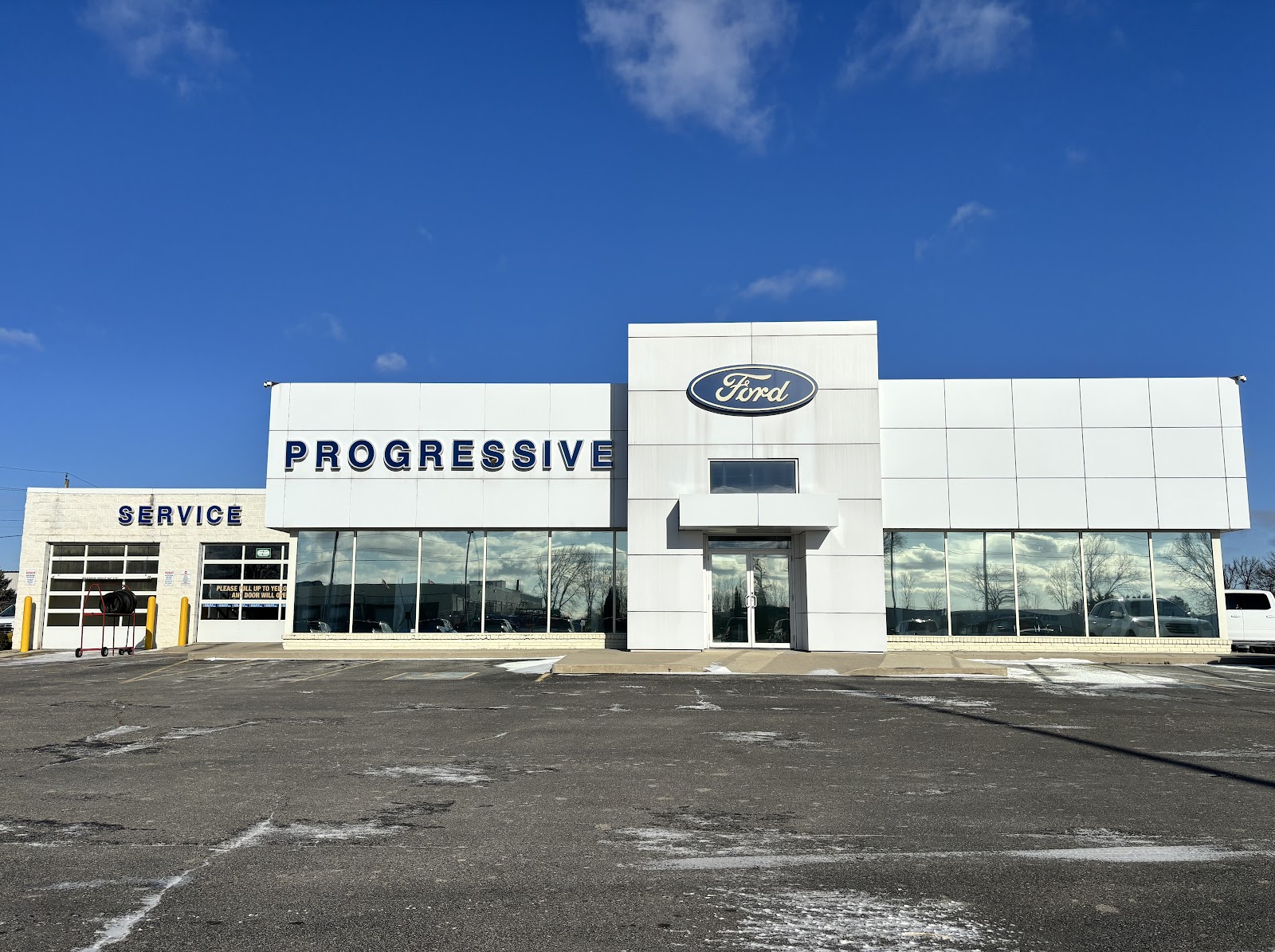 Progressive Ford dealership exterior